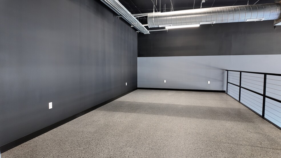 More Photos Of 5432 FM 1488 Rd, Magnolia Parking Garage For Sale