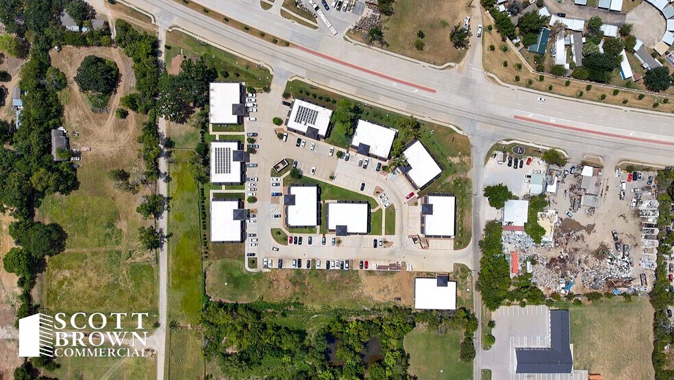 More Photos Of 2411-2421 Fort Worth Dr, Denton Medical For Lease