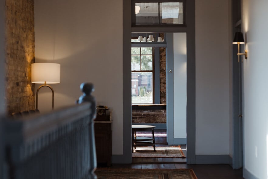 More Photos Of 2760 Broad St, Austell Loft Creative Space For Lease