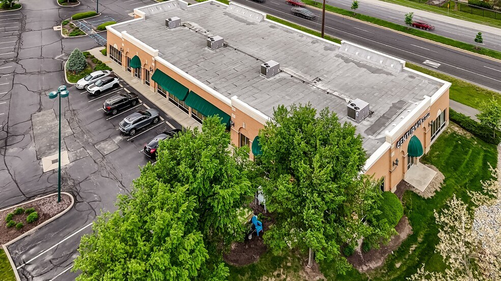 More Photos Of 4929 E 96th St, Indianapolis Office For Lease