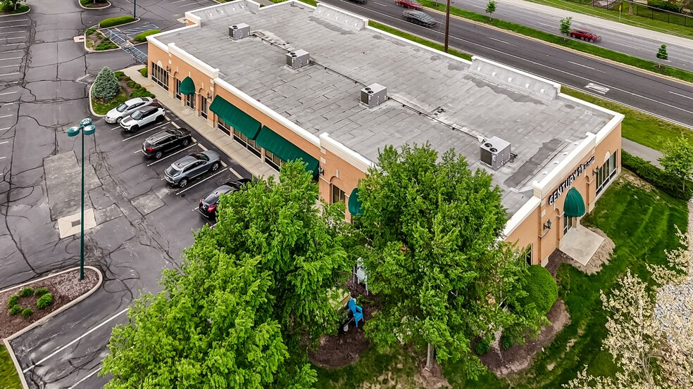 More Photos Of 4929 E 96th St, Indianapolis Office For Sale
