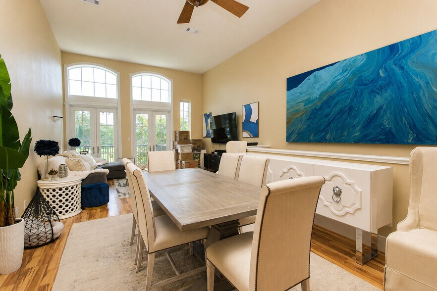 More Photos Of 45 S 9th Ave, Pensacola Office Residential For Sale
