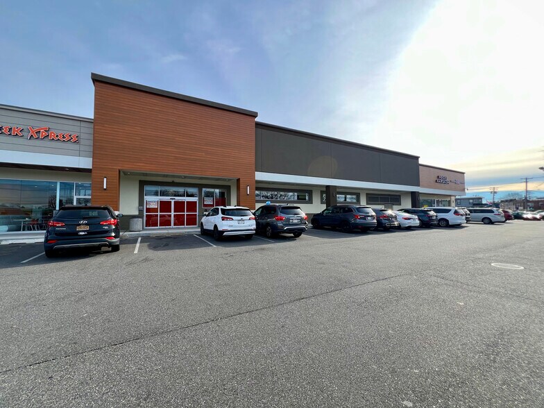 More Photos Of 166-206 New Hyde Park Rd, Franklin Square Storefront For Lease