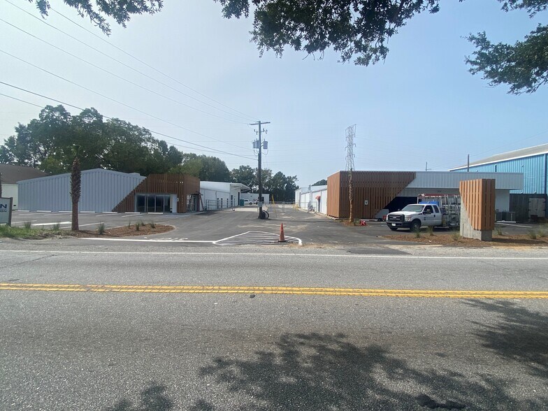 More Photos Of 3555 Meeting Street Rd, North Charleston Unknown For Lease