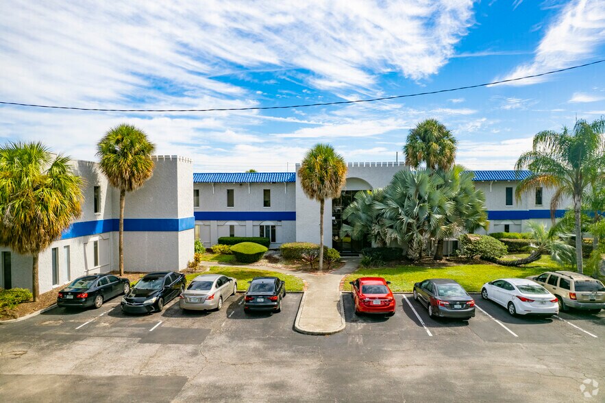 More Photos Of 5118 N 56th St, Tampa Office For Lease