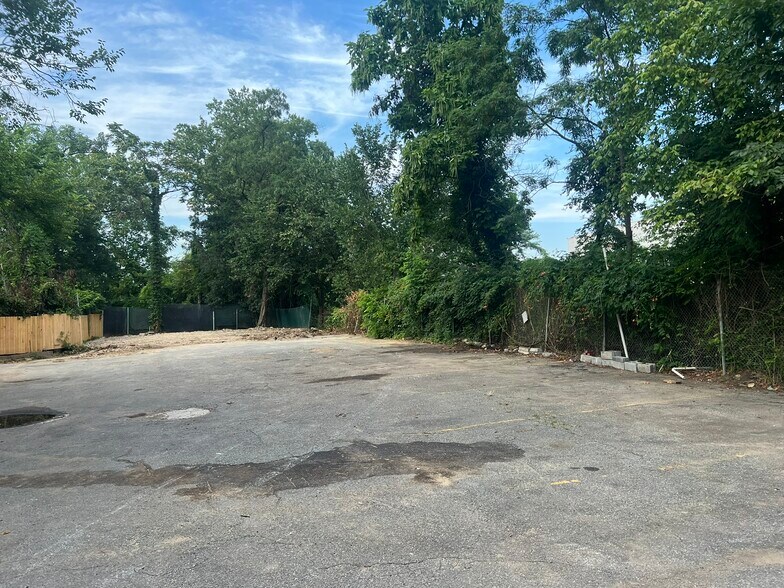 More Photos Of 3501 37th St, Mount Rainier Land For Lease