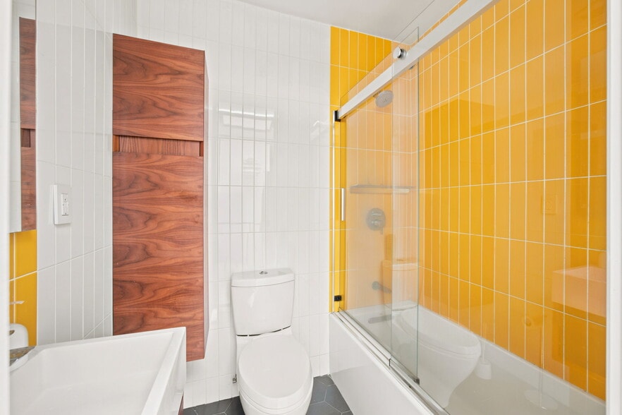 More Photos Of 251 Graham Ave, Brooklyn Storefront Retail Residential For Sale
