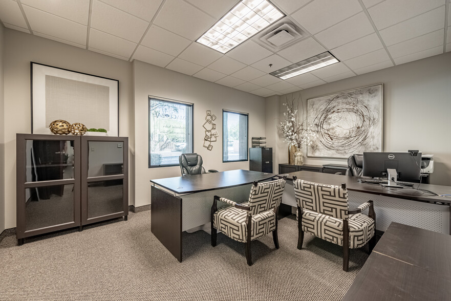 More Photos Of 8707 E Vista Bonita Dr, Scottsdale Office For Lease