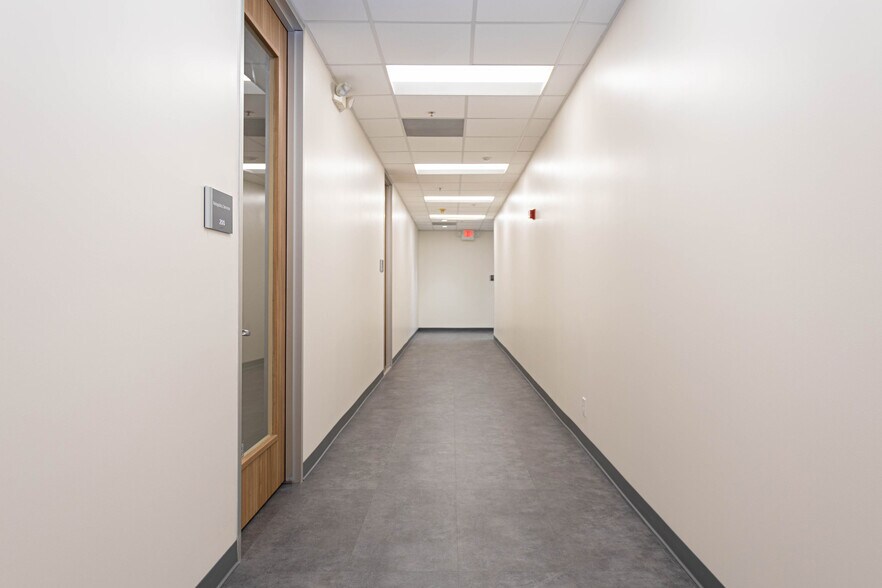 More Photos Of 12727 Kimberley Ln, Houston Medical For Lease