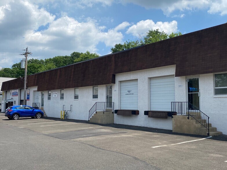 More Photos Of 2727 Philmont Ave, Huntingdon Valley Warehouse For Lease