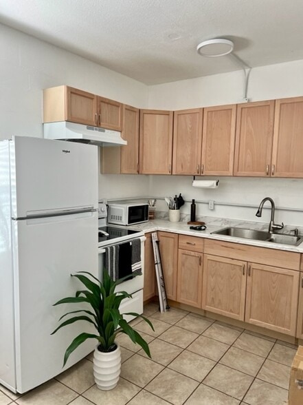 More Photos Of 800 Main St, Titusville Service For Sale