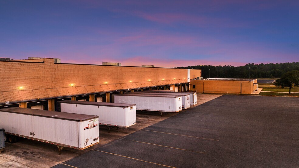 More Photos Of 18400 Fieldcrest Rd, Laurel Hill Distribution For Sale