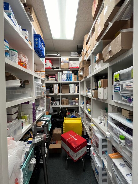 More Photos Of 3106 S W S Young Dr, Killeen Medical For Lease