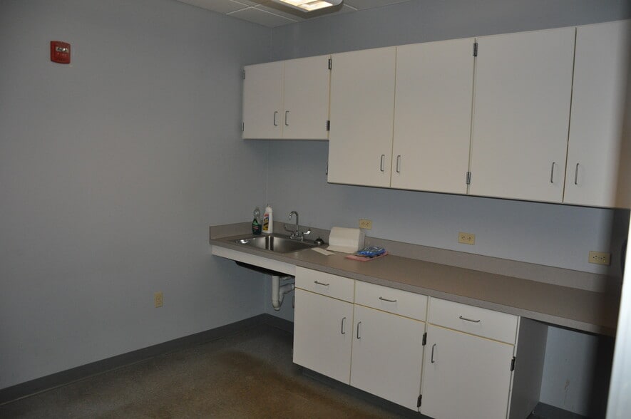 More Photos Of 3124 Wilmington Rd, New Castle Medical For Lease