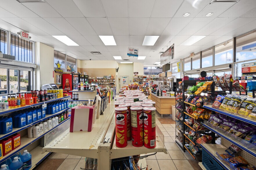 More Photos Of 15354 La Mirada Blvd, La Mirada General Retail For Sale