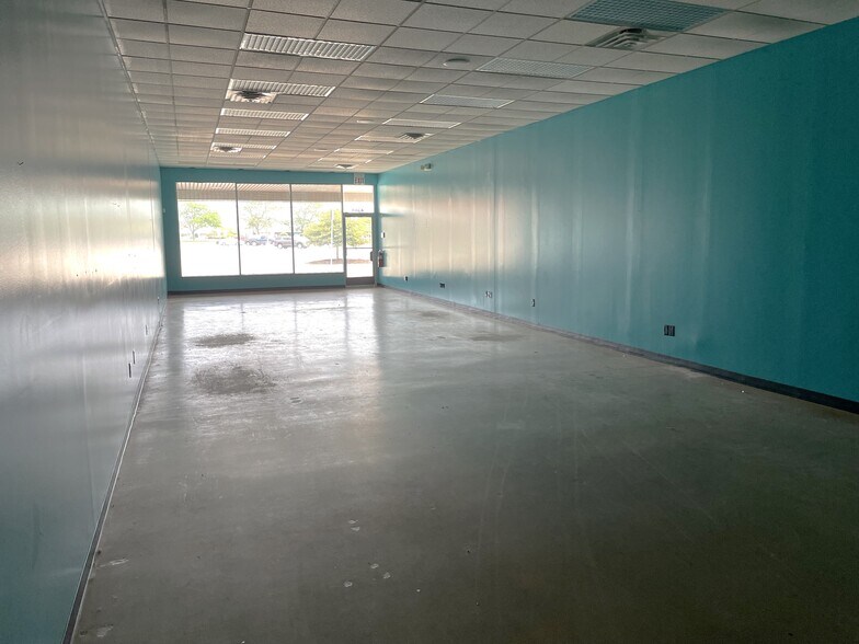 More Photos Of 4345-4781 Bay Rd, Saginaw Freestanding For Lease