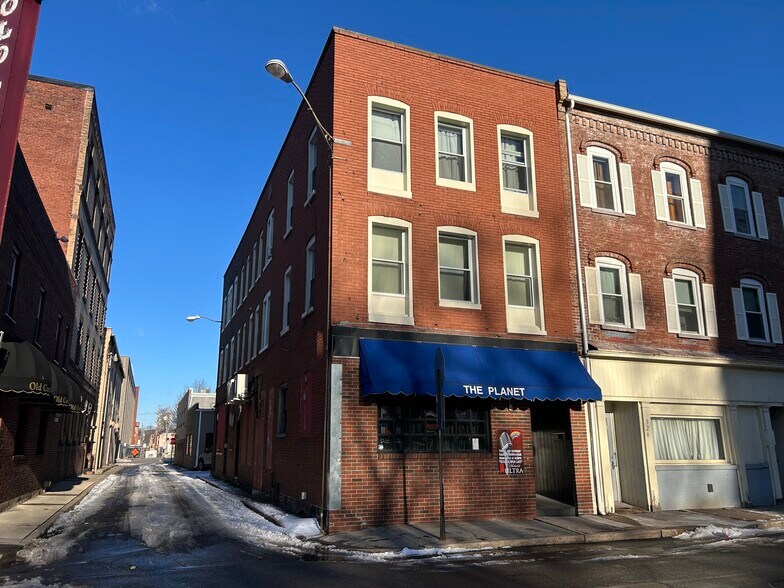 More Photos Of 326 Court St, Williamsport General Retail For Sale