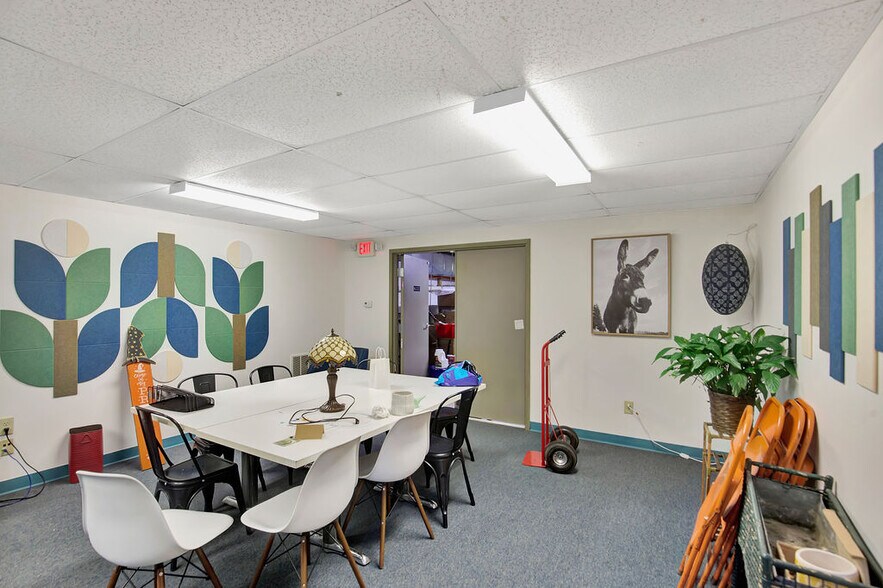 More Photos Of 57 N Sandusky St, Delaware Storefront Retail Office For Sale