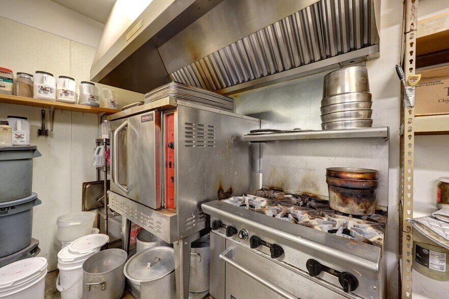 More Photos Of 996 Pacific Dr, Hammond Restaurant For Sale