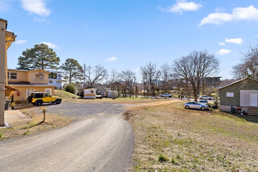 More Photos Of 442 Cherokee Blvd, Chattanooga Land For Sale
