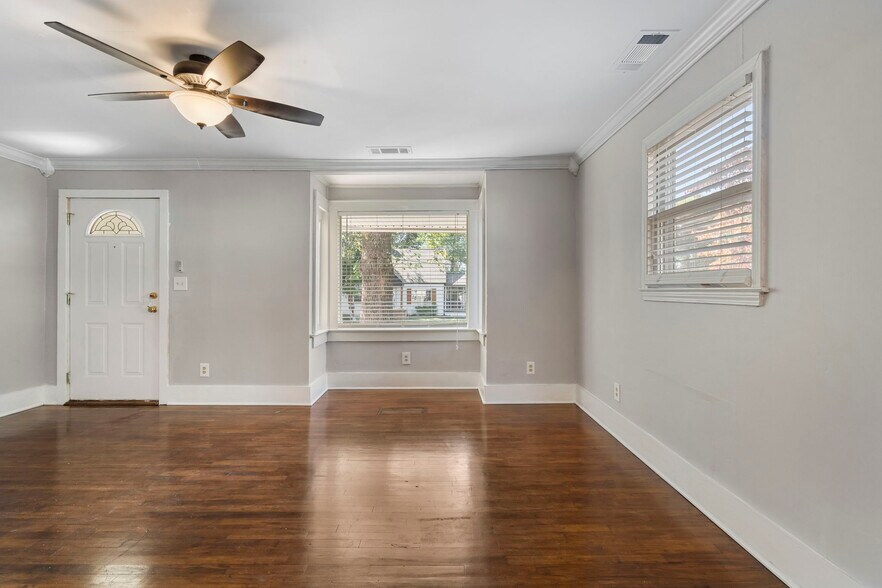 More Photos Of 120 Maybelle St, Cartersville Office For Sale