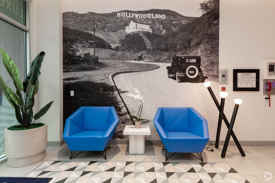 More Photos Of 11311 Chandler Blvd, North Hollywood Apartments For Lease