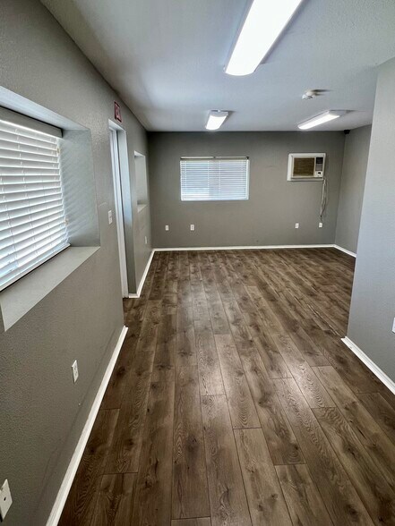 More Photos Of 5711 Monaco Cir, San Antonio Office For Lease