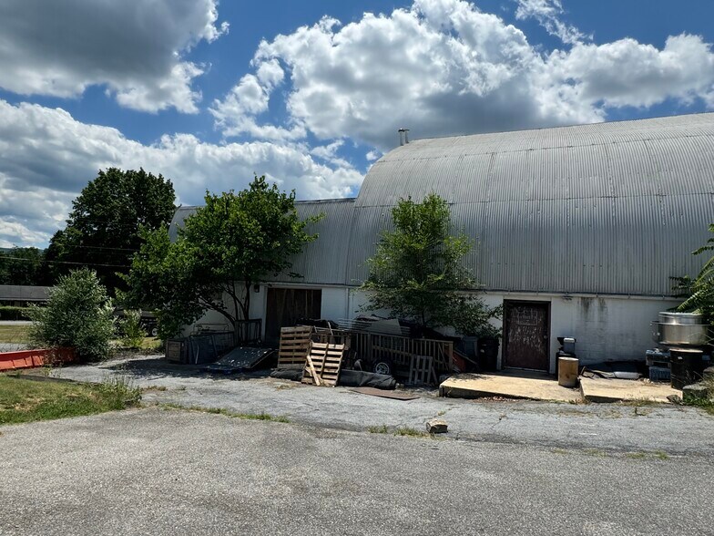 More Photos Of 2701 Stuarts Draft Hwy, Stuarts Draft General Retail For Sale