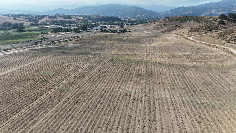 More Photos Of 949-1087 Jonata Rd park, Buellton Land For Lease