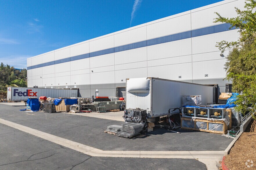 More Photos Of 28381 Vincent Moraga Dr, Temecula Warehouse For Lease