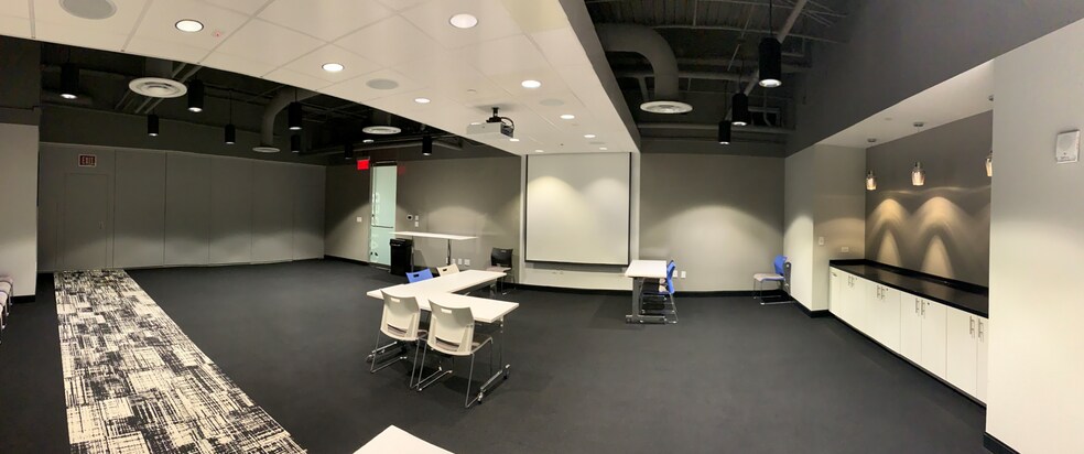 More Photos Of 1175 Peachtree St NE, Atlanta Office For Lease