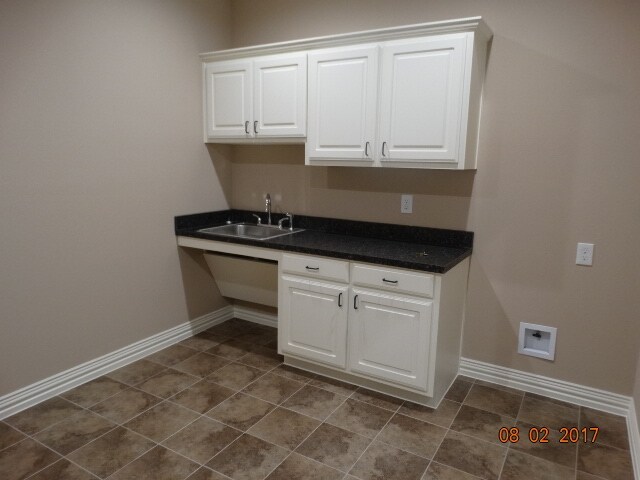 More Photos Of 425 Old Newman Rd, Frisco Office For Lease