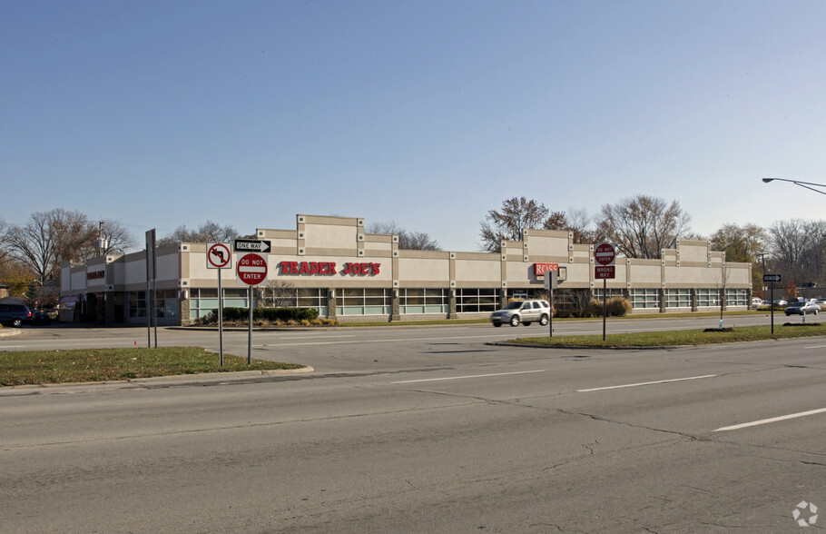 Primary Photo Of 27844-27958 Woodward Ave, Royal Oak Unknown For Lease