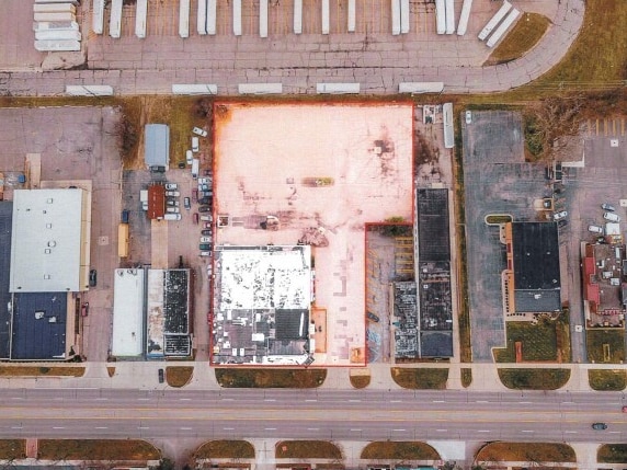 More Photos Of 31630 Plymouth Rd, Livonia Freestanding For Lease