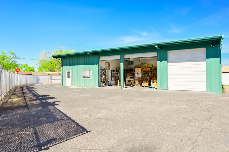 More Photos Of 1747 Jay St, Santa Fe Warehouse For Sale