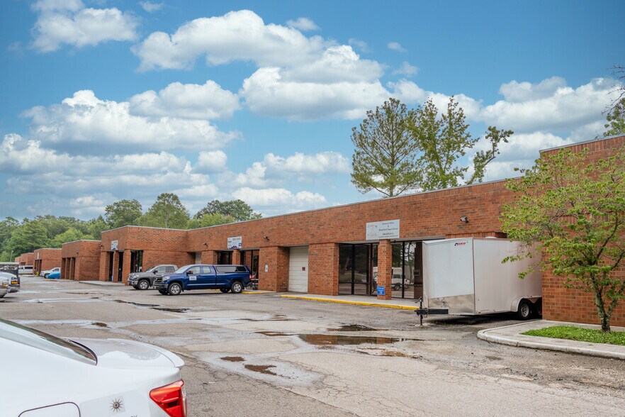 More Photos Of 6290 Old Warwick Rd, Richmond Light Manufacturing For Lease