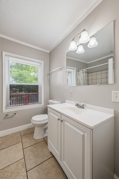 More Photos Of 419 Belmont Ave, Shelbyville Multifamily For Sale