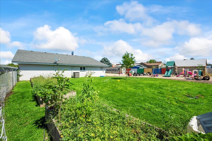 More Photos Of 522 N 9th Ave, Caldwell Daycare Center For Sale