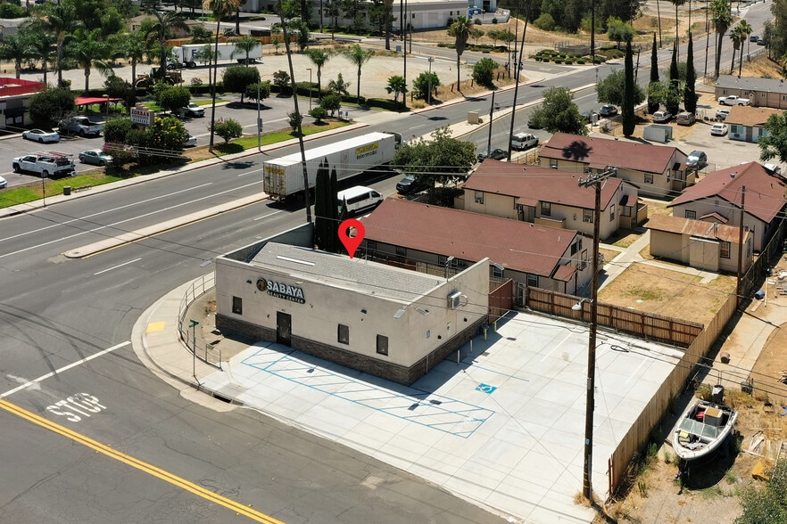 More Photos Of 451 Iowa Ave, Riverside Convenience Store For Sale