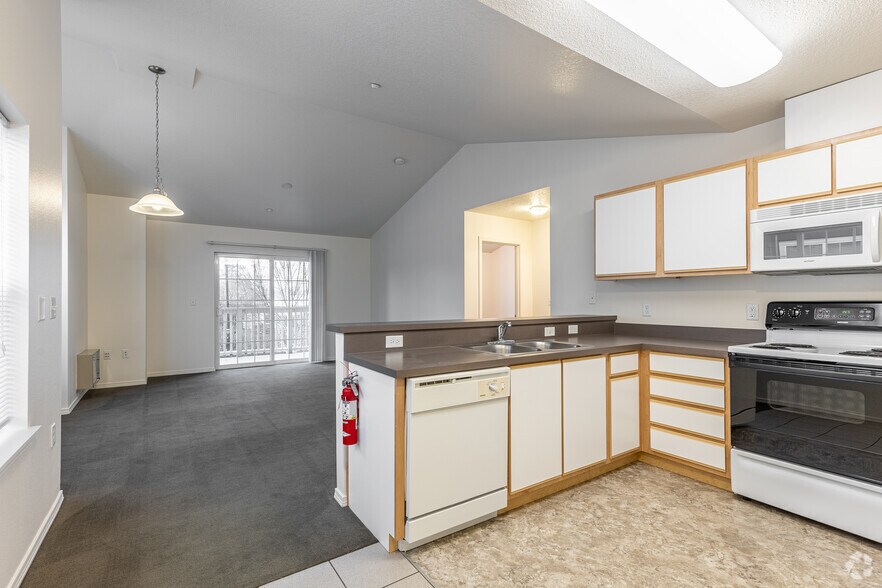 More Photos Of 2211 McKinney Ln, Lebanon Apartments For Sale