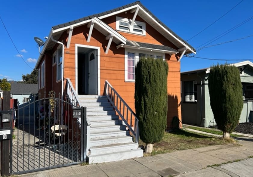 Primary Photo Of 4114 E 17th St, Oakland Apartments For Sale