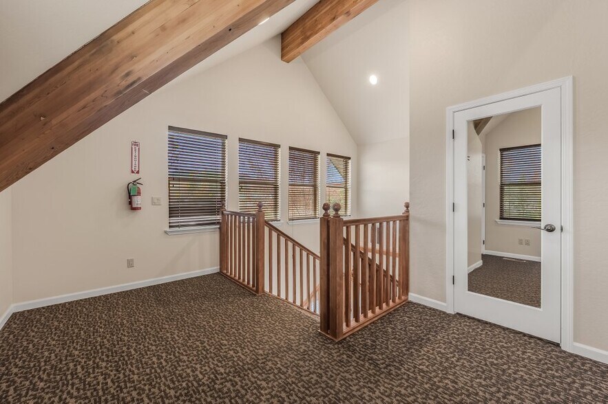 More Photos Of 204 4th, Dover Office For Lease