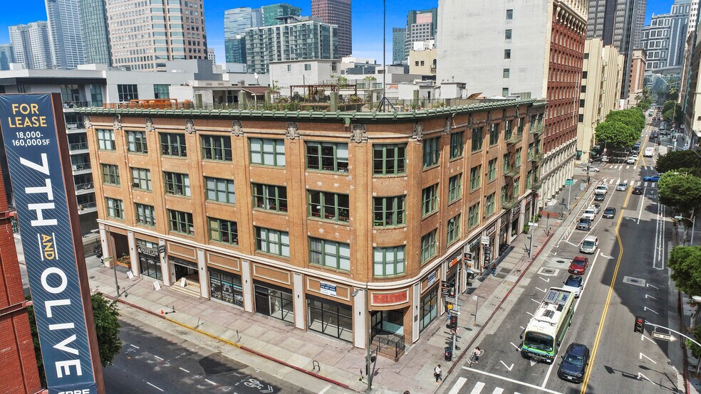 More Photos Of 500 W 7th St, Los Angeles Apartments For Lease