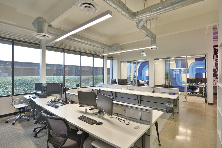 More Photos Of 19762 MacArthur Blvd, Irvine Loft Creative Space For Lease