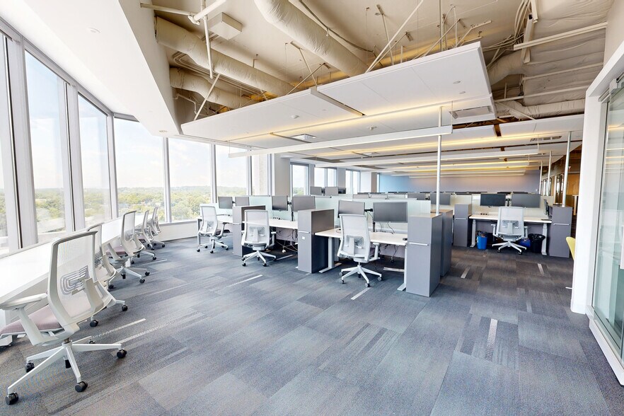 More Photos Of 800 N Glebe Rd, Arlington Office For Lease