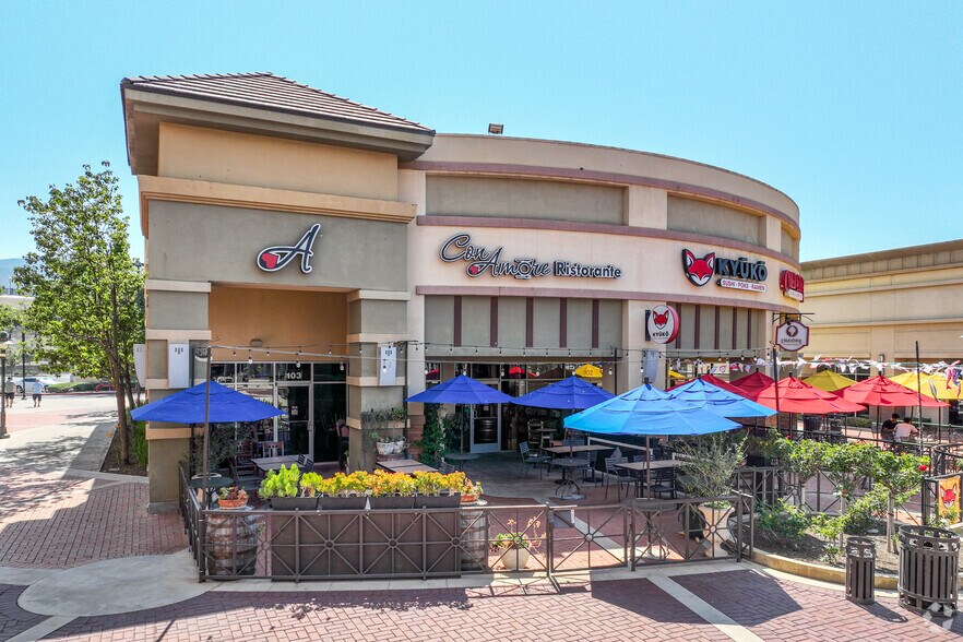 Primary Photo Of 2630 Tuscany St, Corona Restaurant For Lease