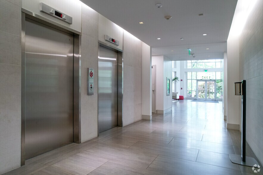 More Photos Of 1302 Concourse Dr, Linthicum Unknown For Lease