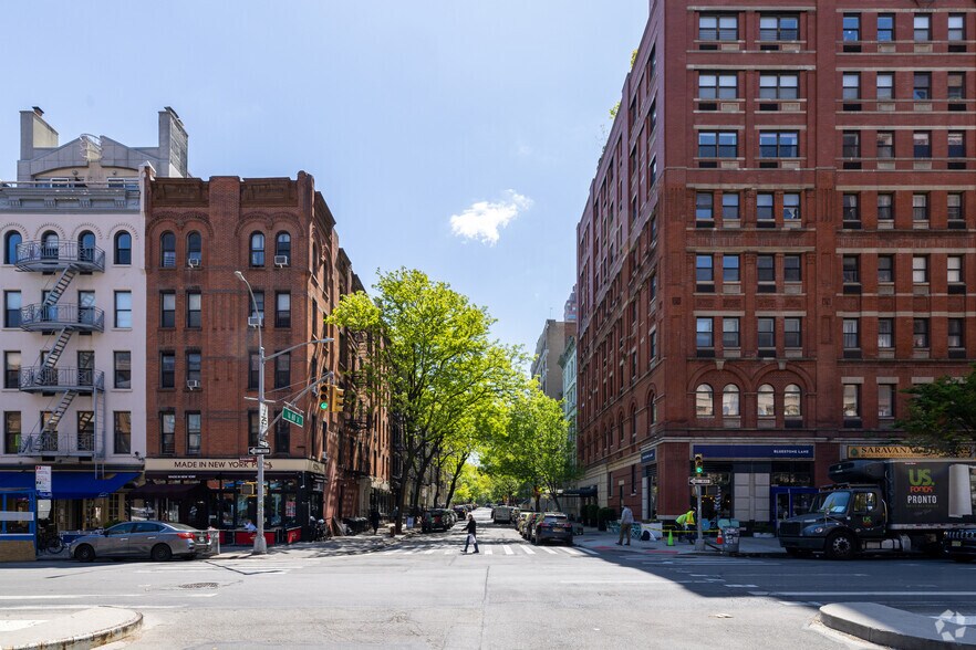 More Photos Of 165 W 80th St, New York Apartments For Lease
