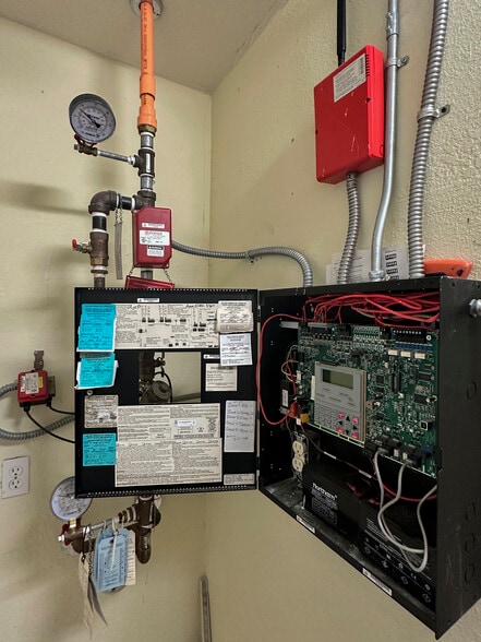 More Photos Of 2522 Holly Hill Dr, San Antonio Medical For Lease