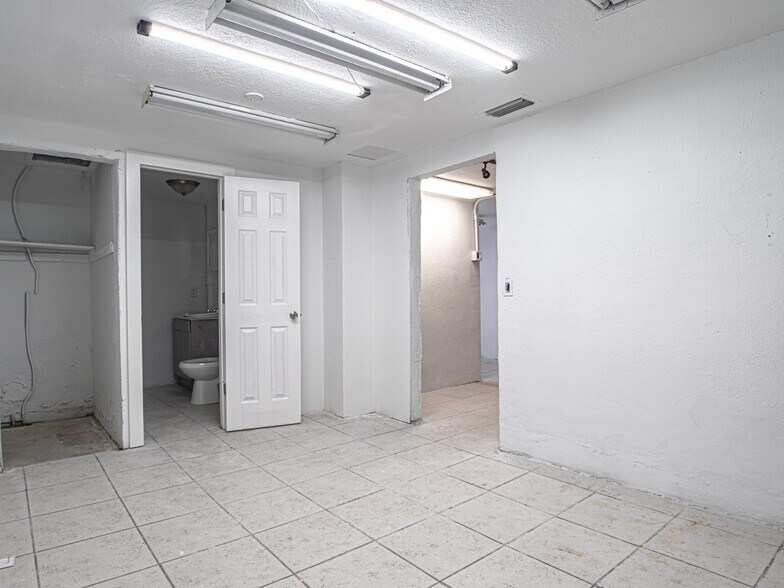 Primary Photo Of 7618 US Highway 19, New Port Richey Storefront Retail Office For Lease